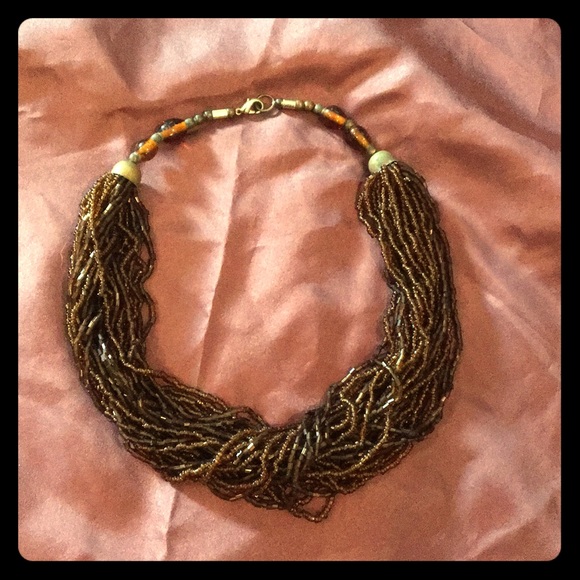 Jewelry - Beaded necklace
